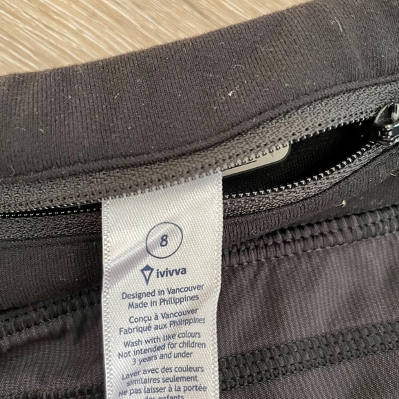 Ivivva black shorts - Picture 3 of 3